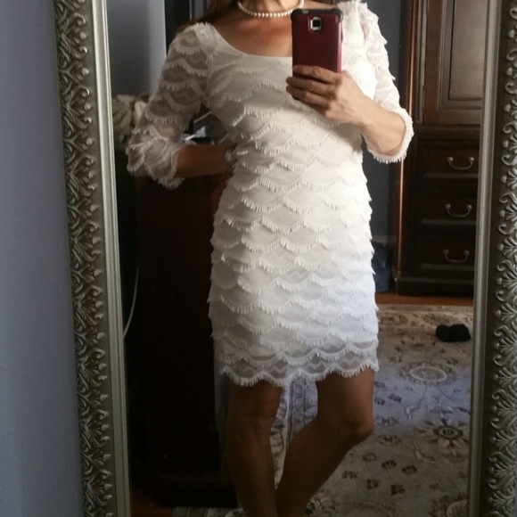 Guess Fringed scalloped party dress size 2 - Picture 5 of 8